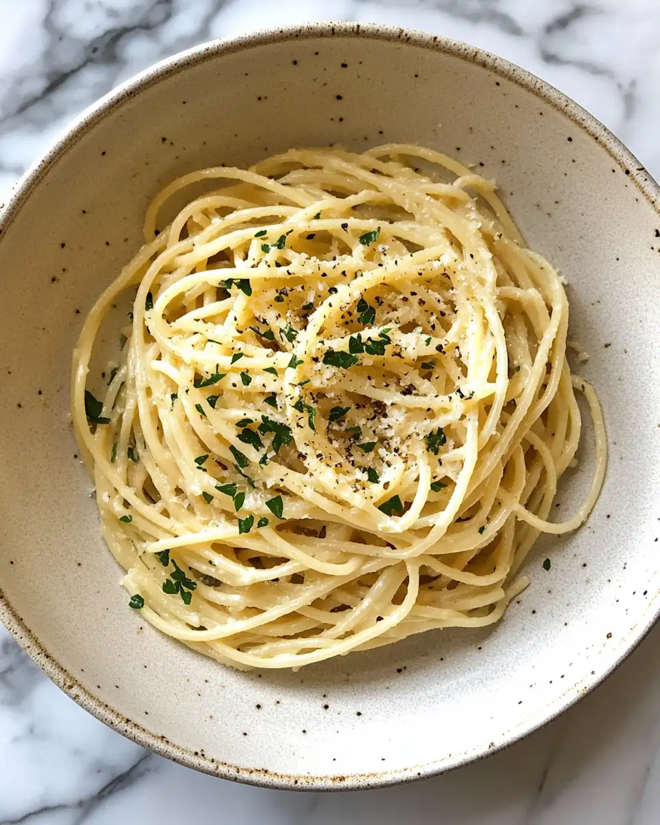 Garlic Spaghetti in 25 Minutes A Flavorful Dinner Made Easy - Featured Image